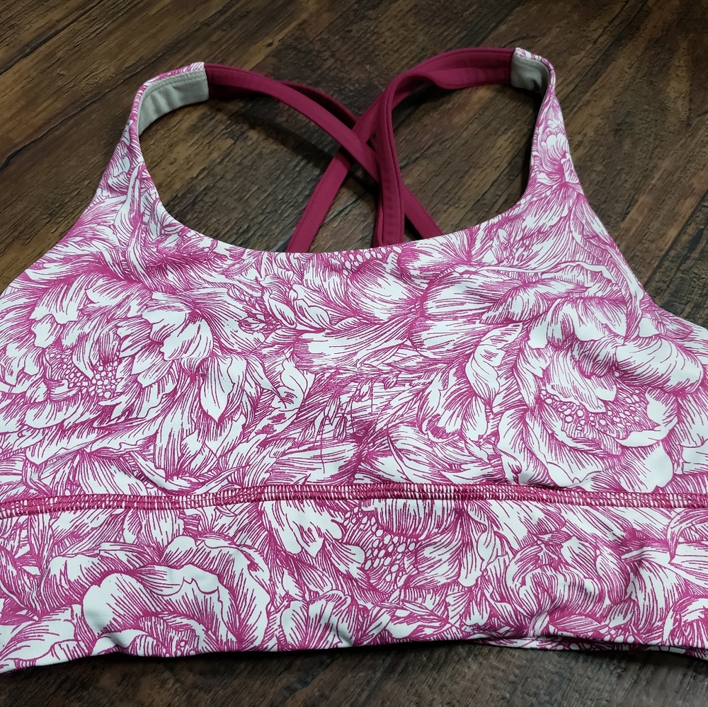 Sports bra